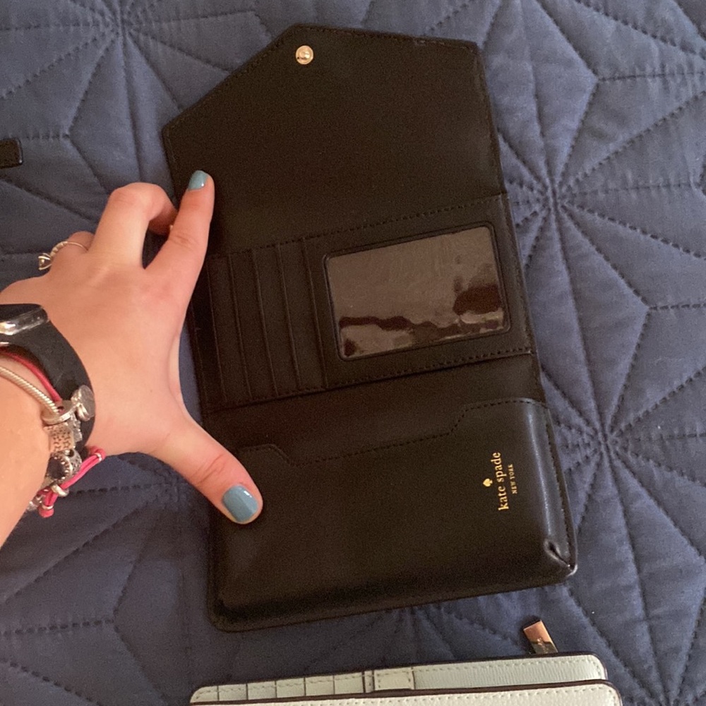 Kate Spade Bags and Wallets selling the whole set of 4 - Picture 3 of 4